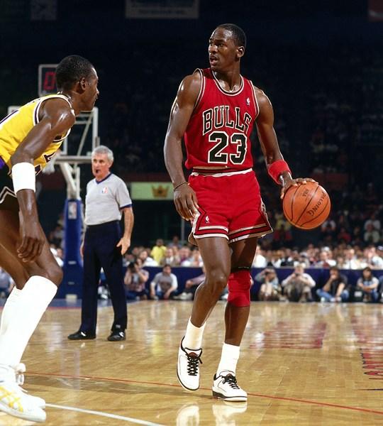 机器人雾霾天里造出“小桃源”【xc体育】(图1) xc sports